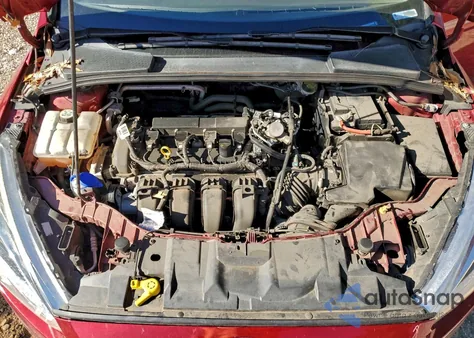 2016 Ford Focus Se z USA, uszkodzony, nr VIN 1FADP3F21GL263653